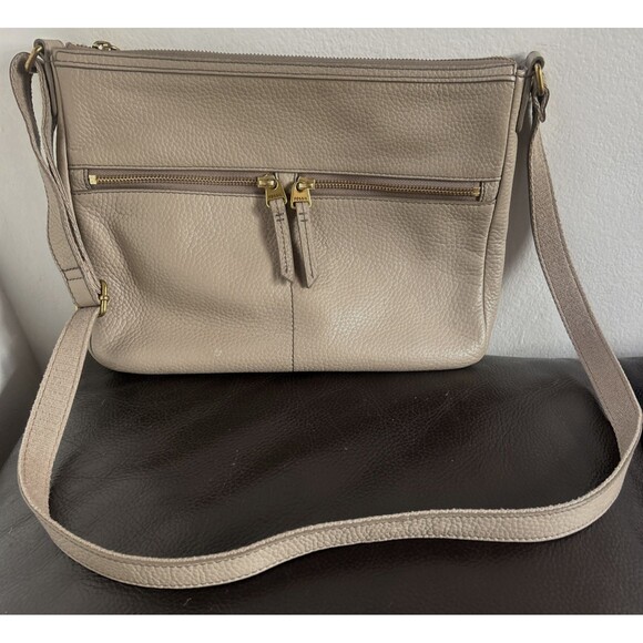 FOSSIL Elise Pebbled Leather Crossbody Shoulder Bag Purse Gray-Taupe Color - Picture 1 of 7
